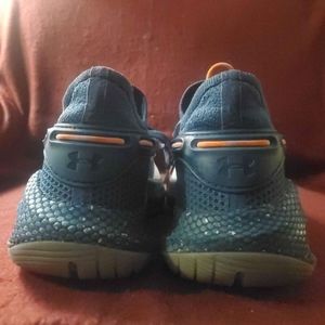 Curry 6 splash party colorway size 3.5 youth